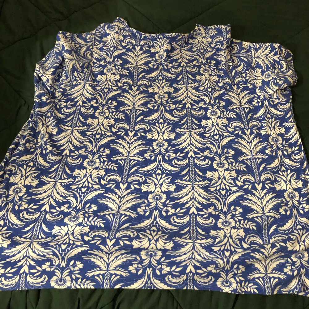 croft & barrow Blue and White Scroll-Print Tunic Top